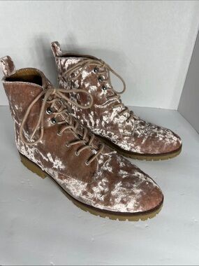 Qupid Women’s Velvet Boots in Blush Pink